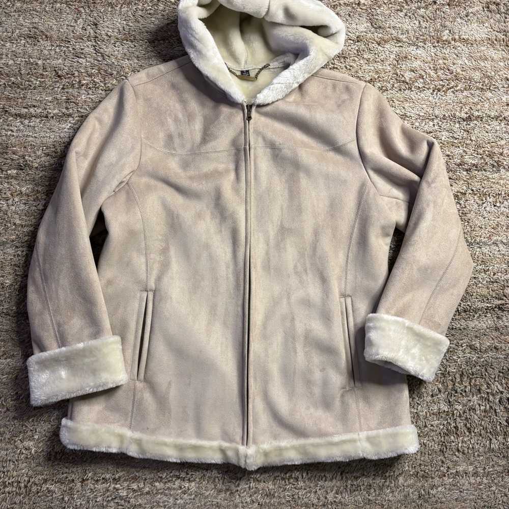 Elegant Cream Teddy Jacket with Hood